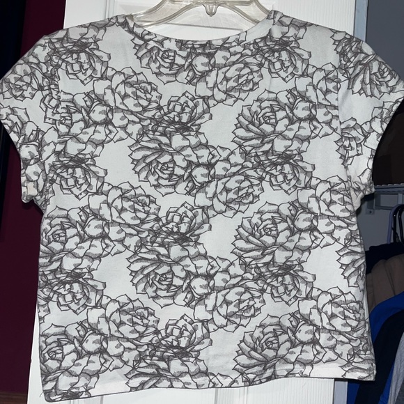 H&M Floral Crop Top - Picture 2 of 5